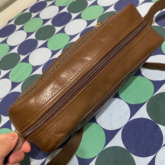 Mario Valentino Brown Crossbody Bag with V-Logo - Picture 10 of 15